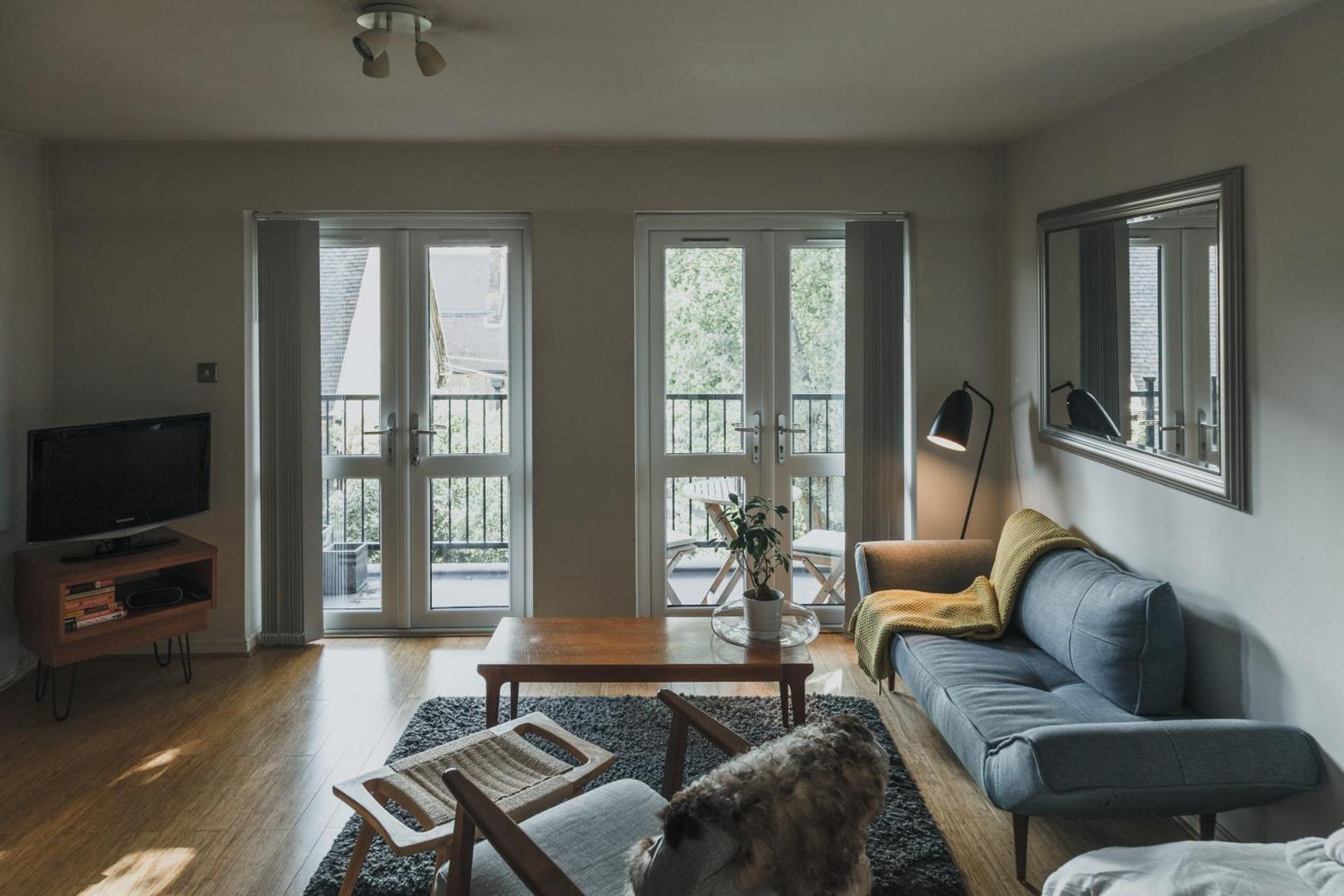 Stylish Flat With Pool And Terrace Лондон